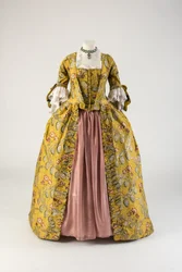 Žlutý a zlatý tkaný hedvábný župan à la française, 1760 (hedvábí)